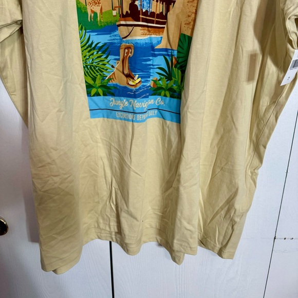 NWT. DISNEYLAND RESORT ADVENTURELAND BEIGE T-SHIRT 3XL. - Picture 3 of 13